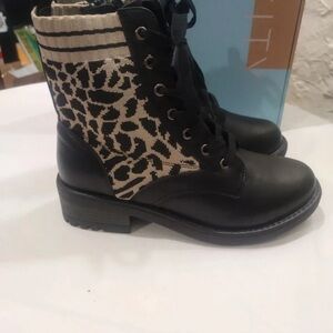 Life Stride Black and Tan Moto Boots